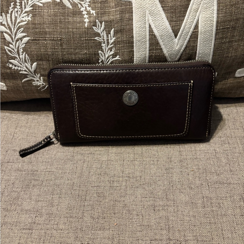 Coach Dark brown leather wallet with stitching